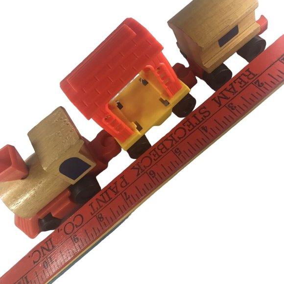 Vintage 1972 Mattel Wind Up Putt Putt Wooden Train Toy Set Random Lot - Picture 11 of 16